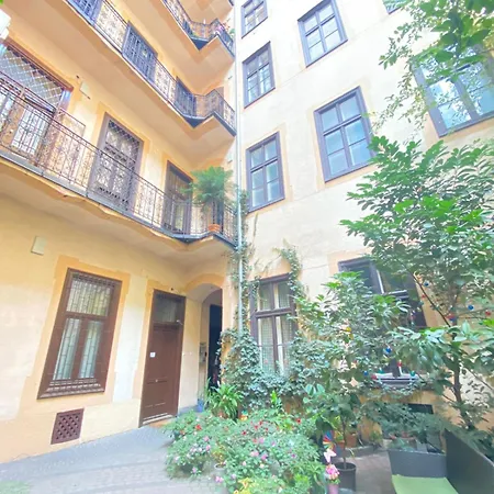 Bbudapest River Park Apartment