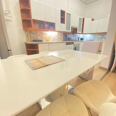 Bbudapest River Park Будапешт